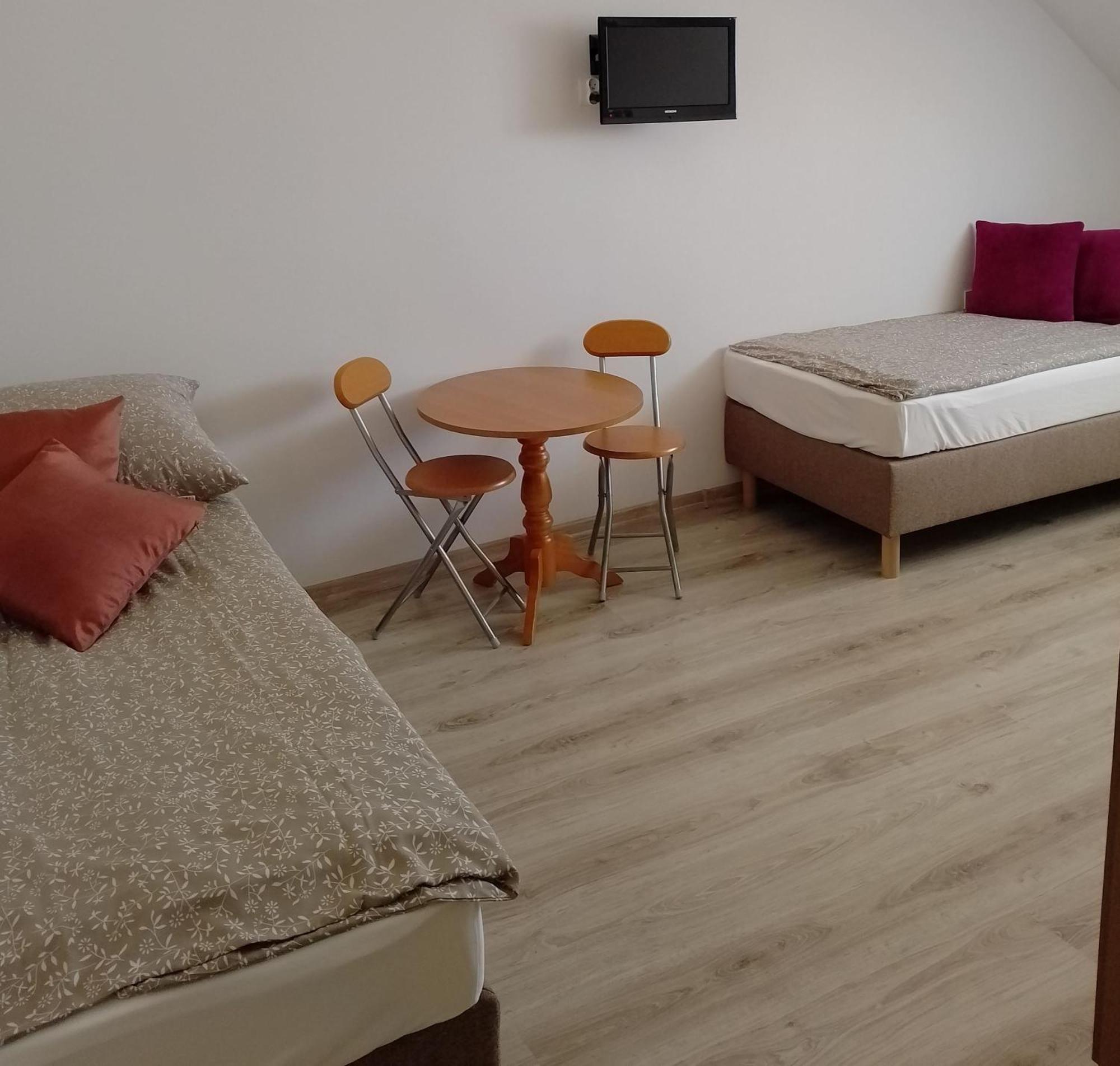 Cichy Zakatek Apartment Сяноженти Екстериор снимка